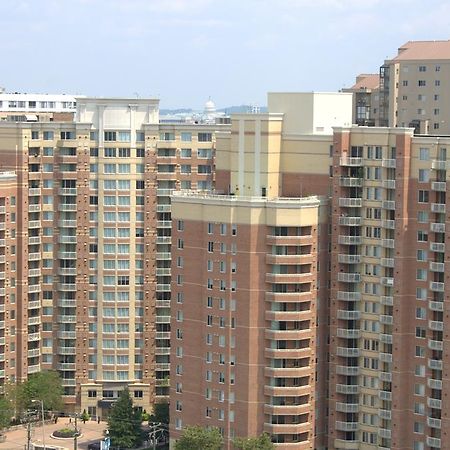 Crystal Quarters Corporate Housing At The Gramercy Arlington Quarto foto