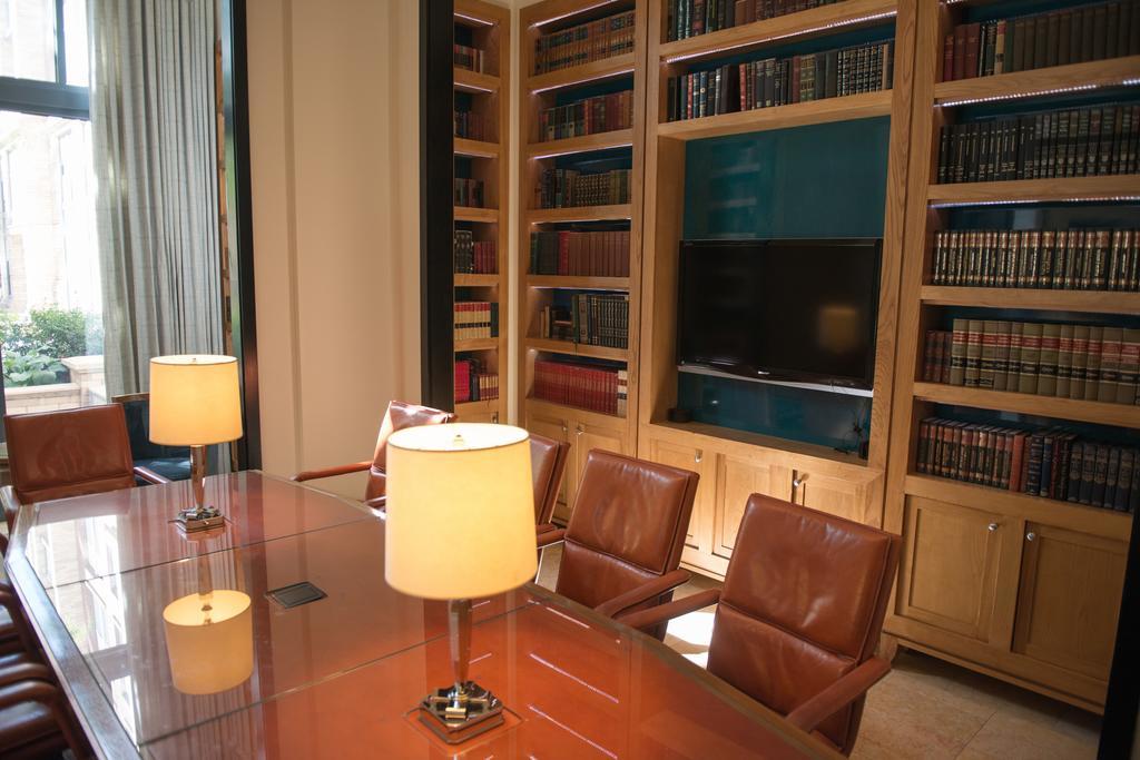 Crystal Quarters Corporate Housing At The Gramercy Arlington Quarto foto