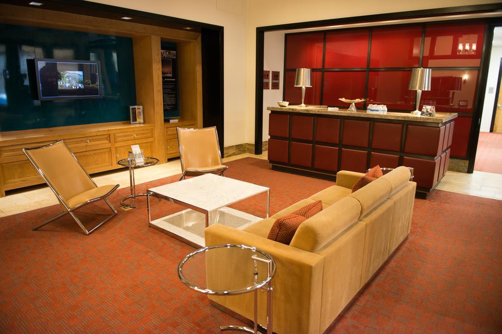 Crystal Quarters Corporate Housing At The Gramercy Arlington Quarto foto