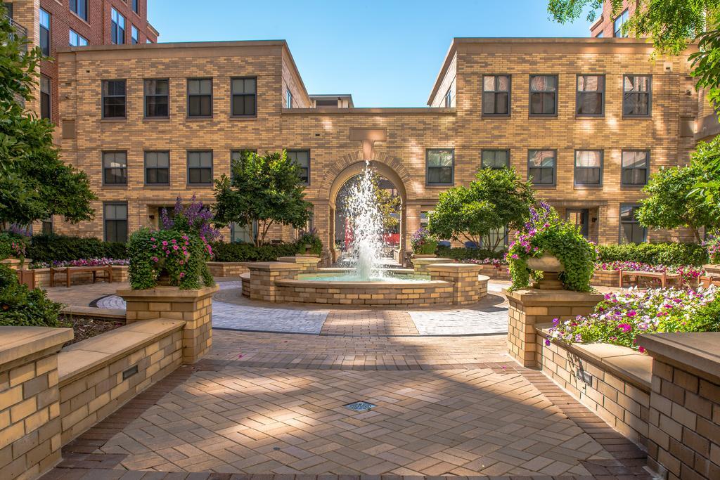 Crystal Quarters Corporate Housing At The Gramercy Arlington Quarto foto